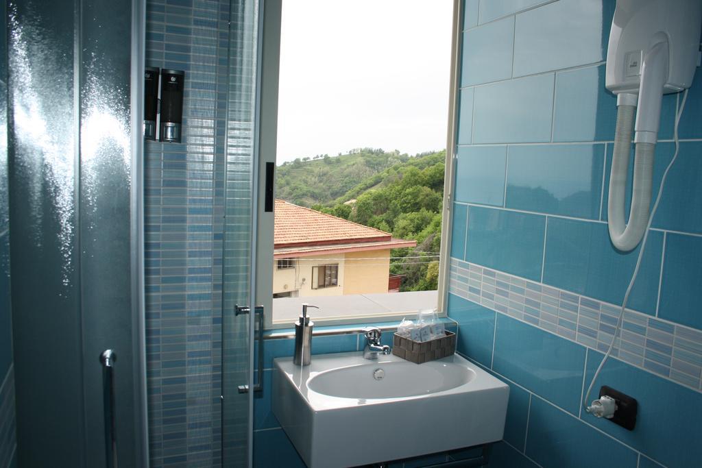 B&B Viale Delle Colline Salerno Eksteriør billede